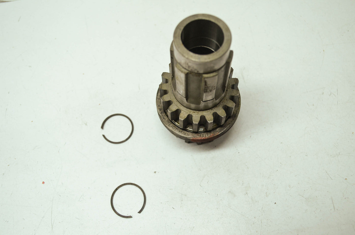 OEM Harley-Davidson 35700-69 Countershaft Gear NOS