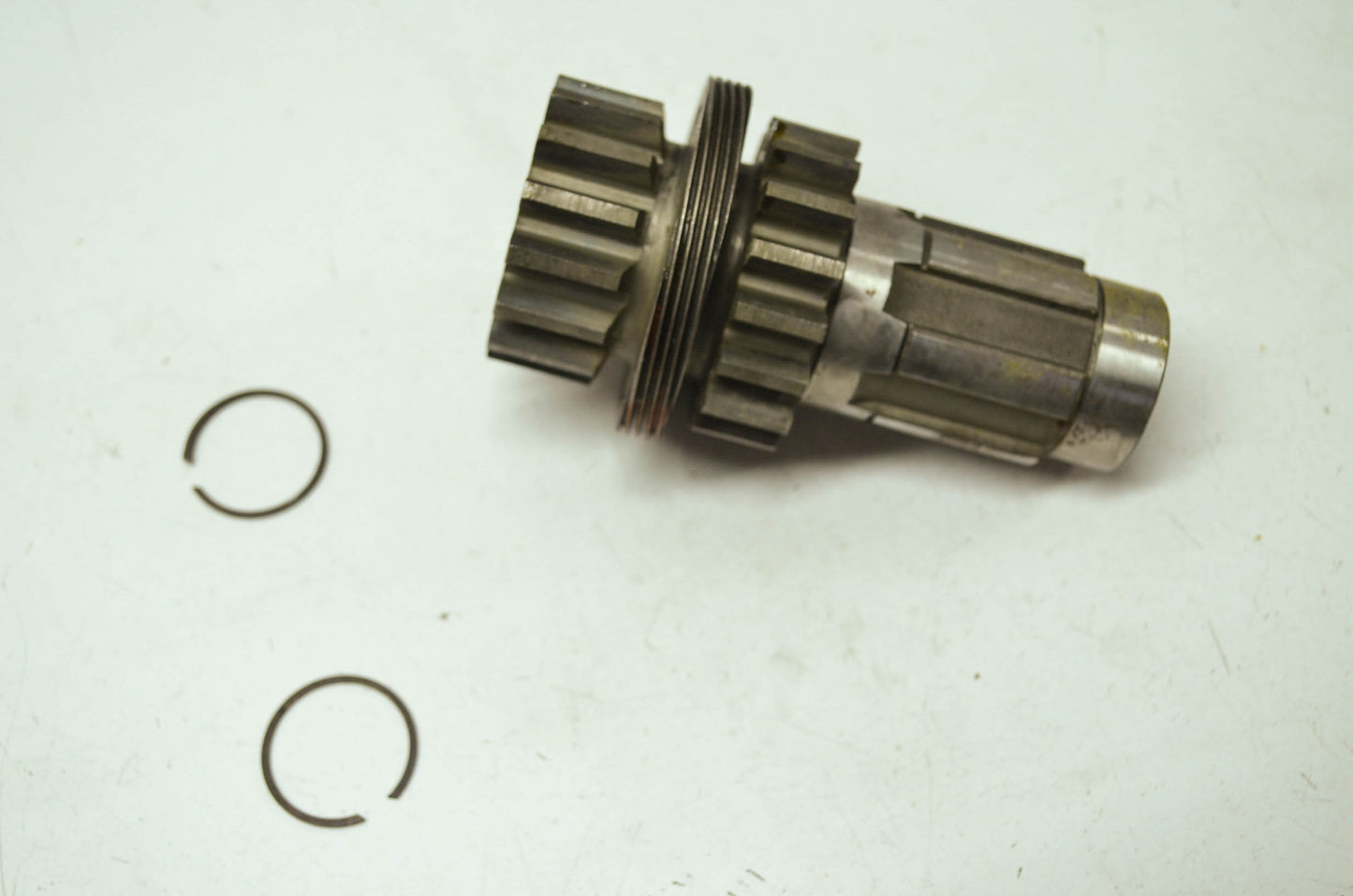 OEM Harley-Davidson 35700-69 Countershaft Gear NOS
