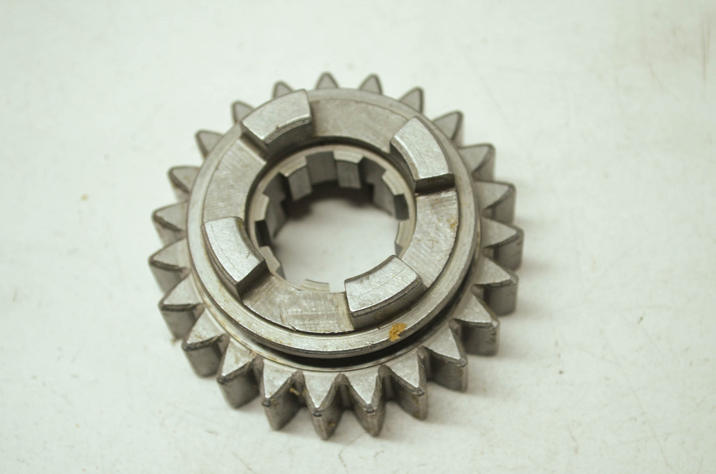 OEM Harley-Davidson 35709-54A Countershaft Gear 3rd NOS