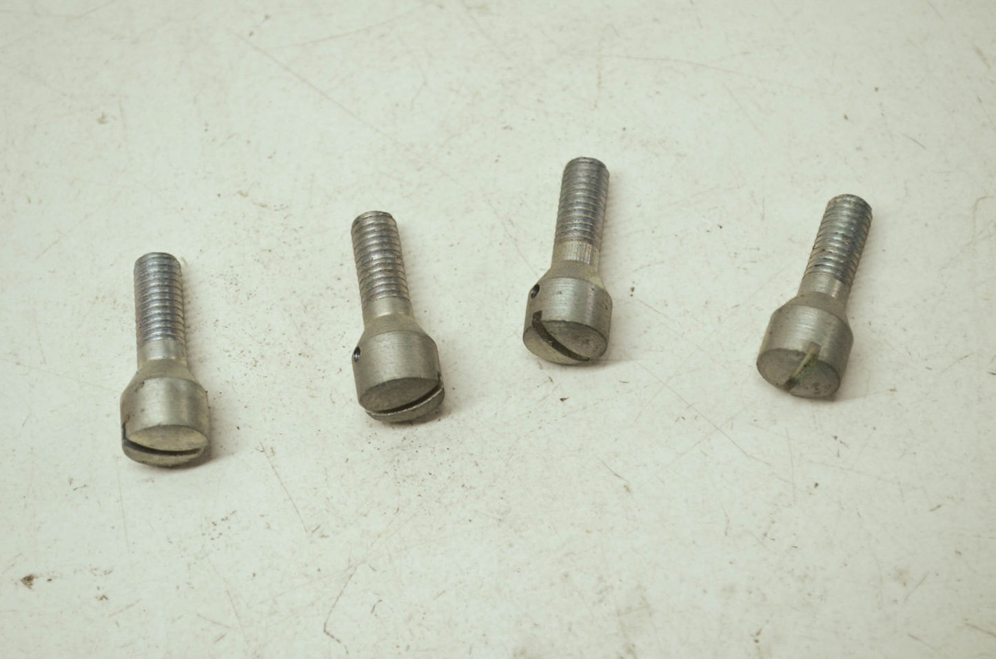 OEM Harley-Davidson 34720-56 Screw Qty 4 NOS