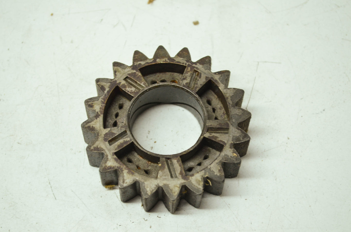 OEM Harley-Davidson 35305-56 Main Shaft Gear 3rd NOS