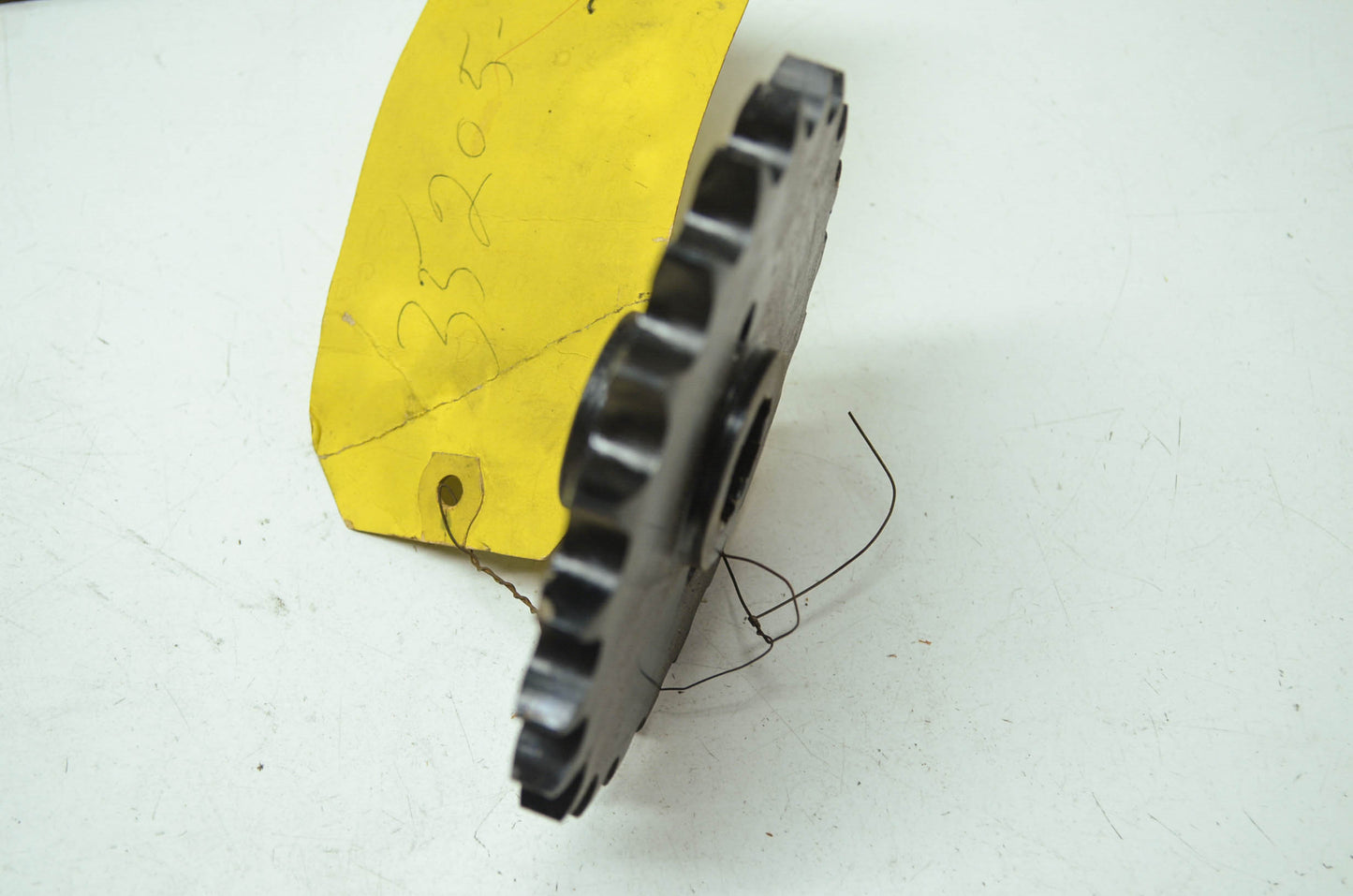 OEM Harley-Davidson 35205-52A Transmission Sprocket 21T NOS