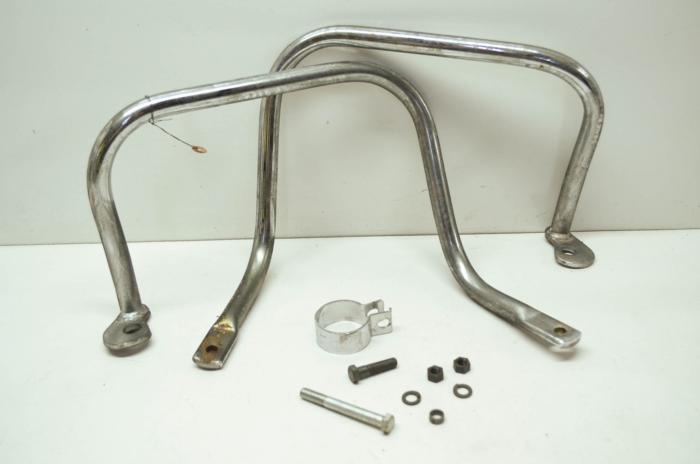 AMF Rear Safety Guard Kit 67-72 FL NOS