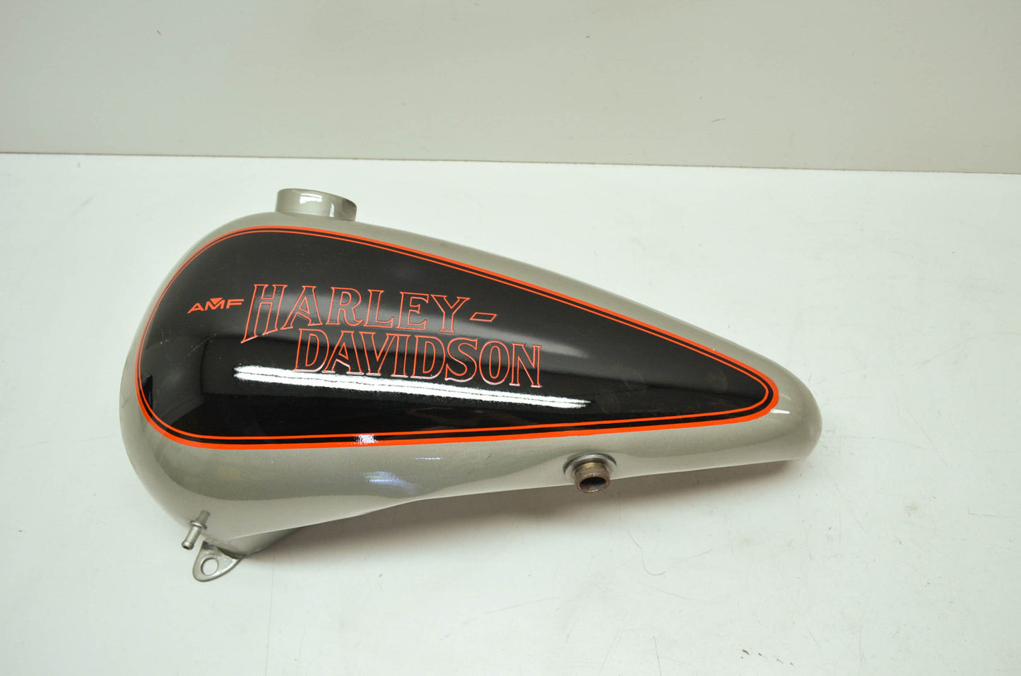 OEM Harley-Davidson 60980-79SB Two Tone Fuel Tank NOS
