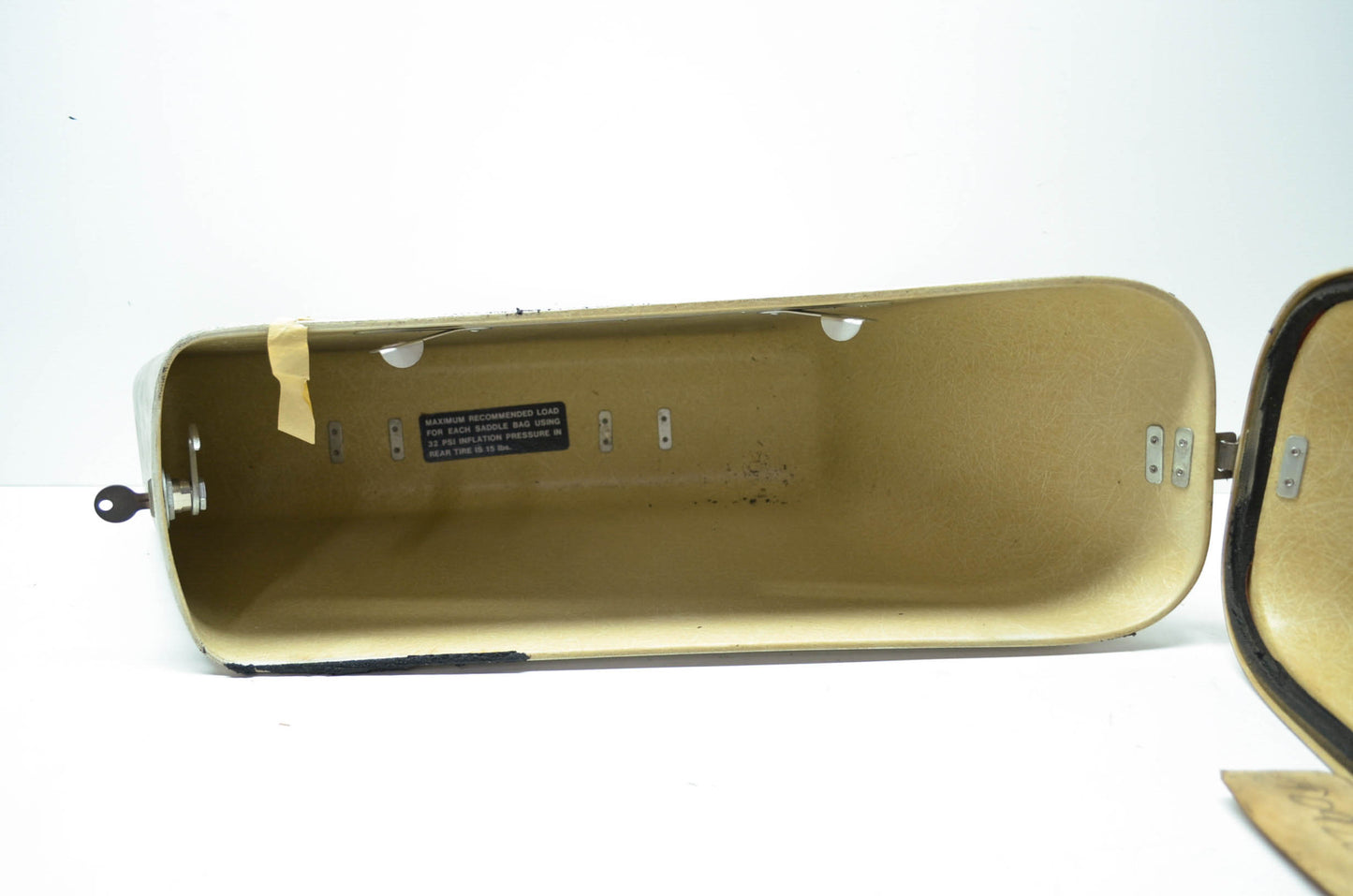 OEM Harley Davidson Saddle Bag White & Key 90928-63C