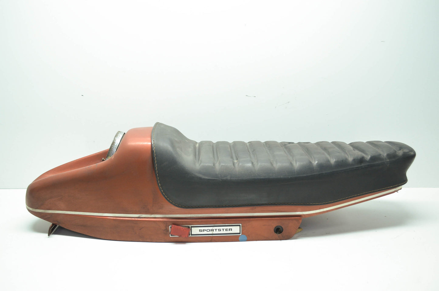 OEM Harley Davidson Original Paint Boat Tail Seat 70-71 Sportster