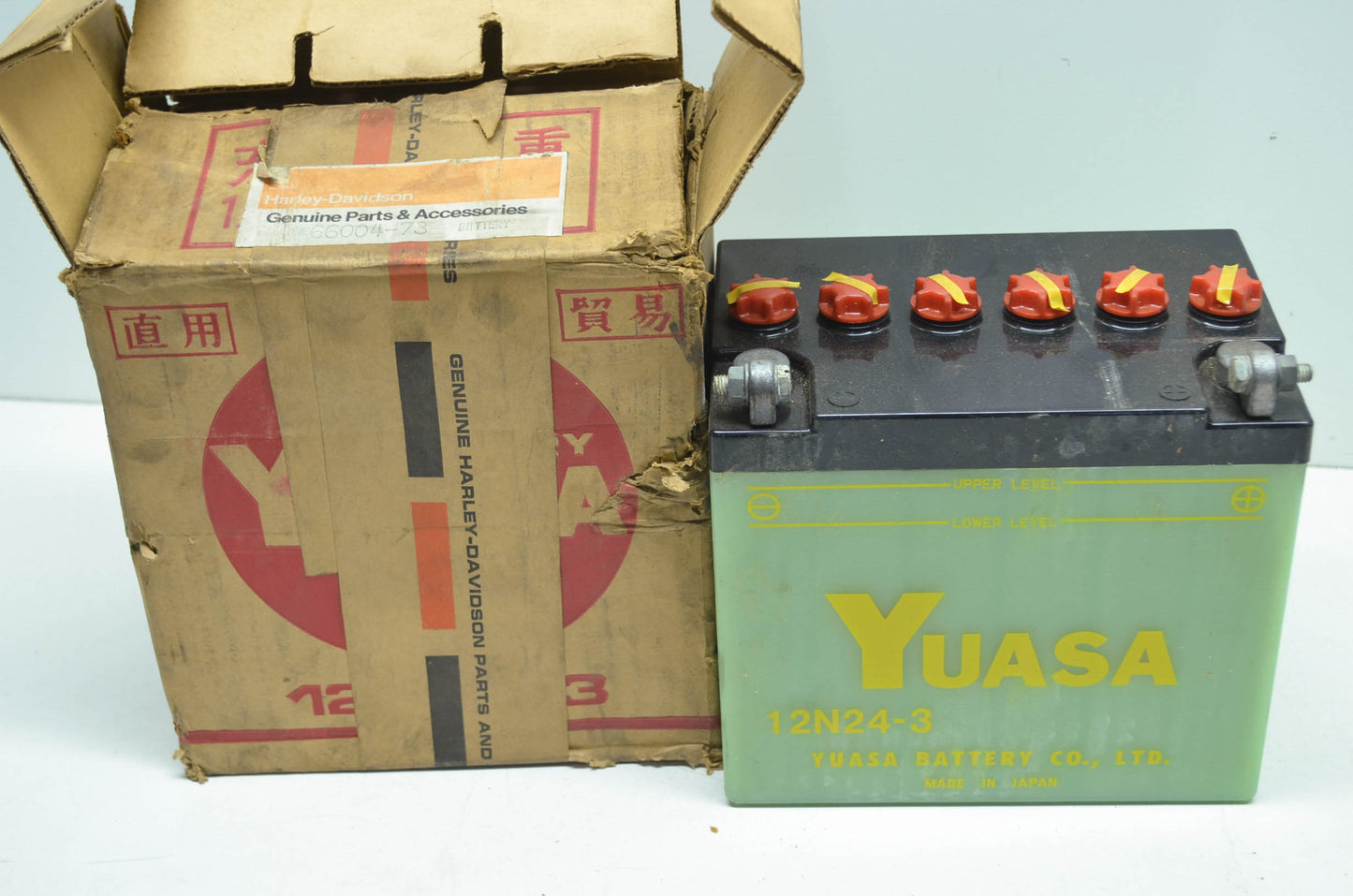 NEW OEM Yuasa Harley Davidson Battery 66004-73 NOS