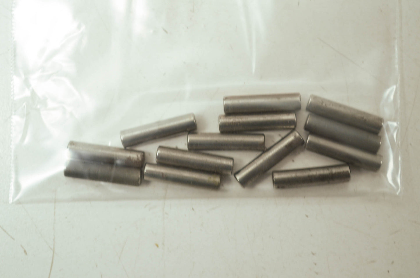 OEM Harley-Davidson 9425 Roller Qty 13 NOS