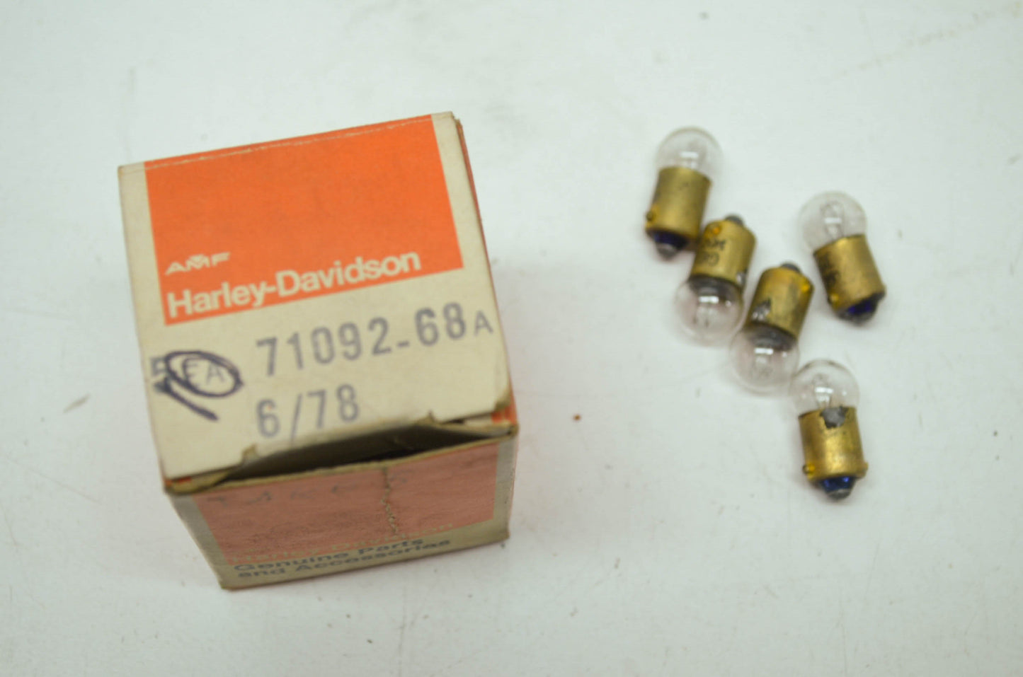 OEM Harley-Davidson 71092-68A Bulb Qty 5 NOS
