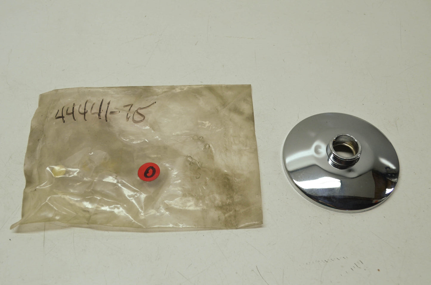 NEW OEM Harley Davidson Front Hub Cap 44441-75 NOS