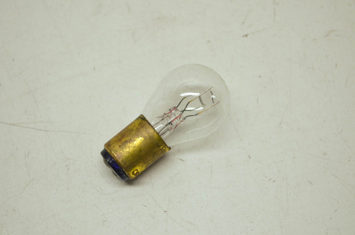 NEW OEM Harley Davidson Tail Light Turn Signal Bulb 68165-64 NOS