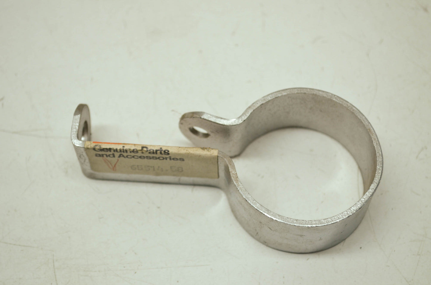 New OEM Harley-Davidson 65514-58 Front Clamp NOS