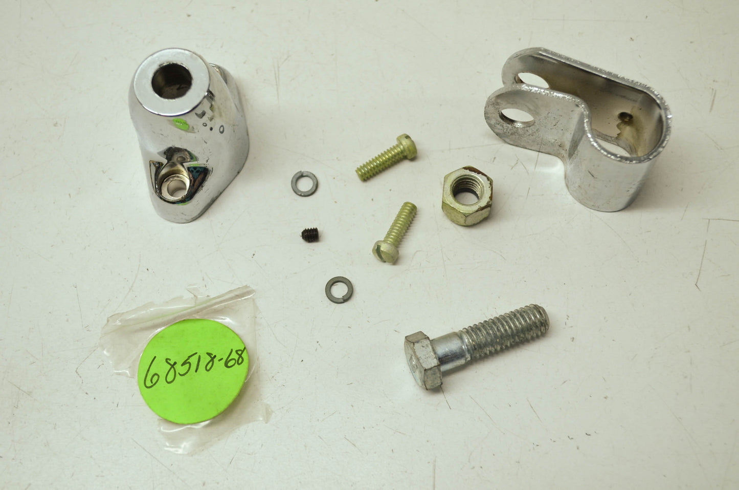 OEM Harley-Davidson 68518-68 Mounting Kit NOS