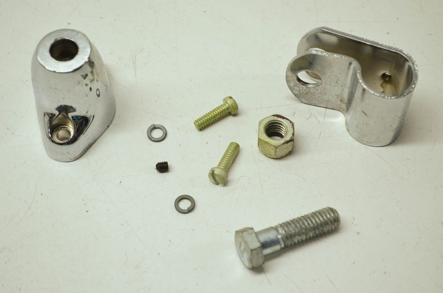 OEM Harley-Davidson 68518-68 Mounting Kit NOS