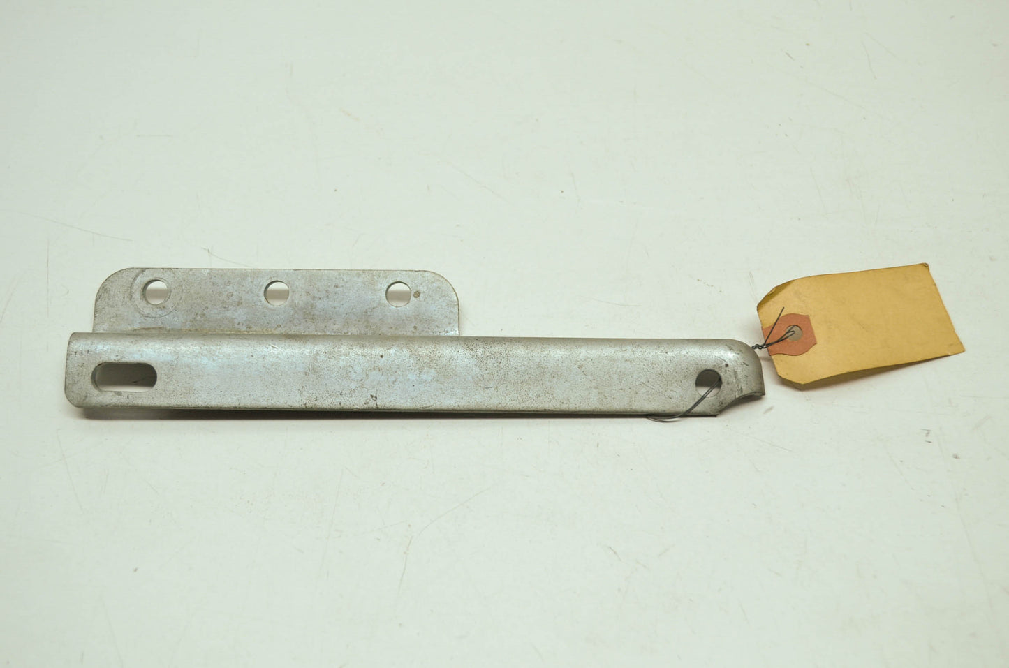 OEM Harley-Davidson 58093-61 Left Bracket