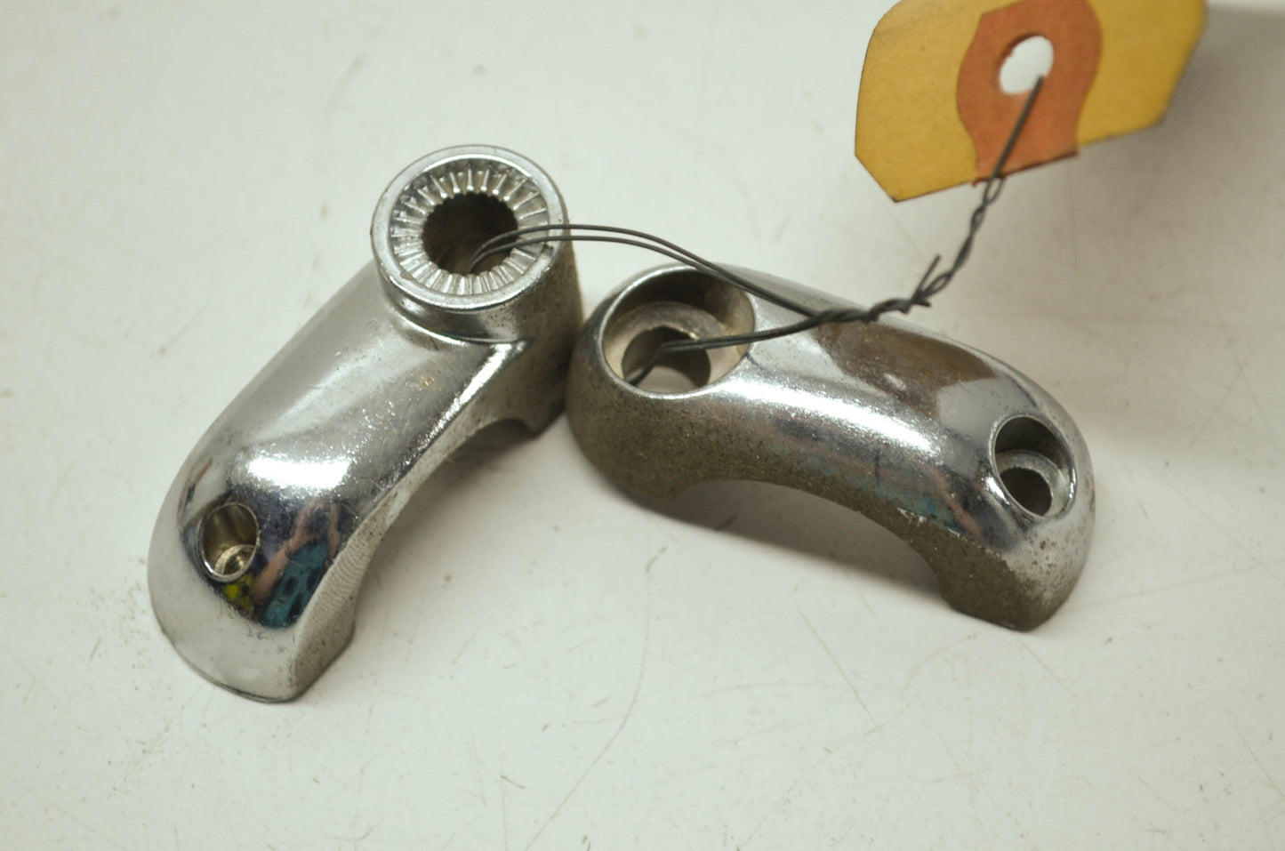 OEM Harley-Davidson 68476-73 Directional Lamp Clamp Kit Qty 2 NOS