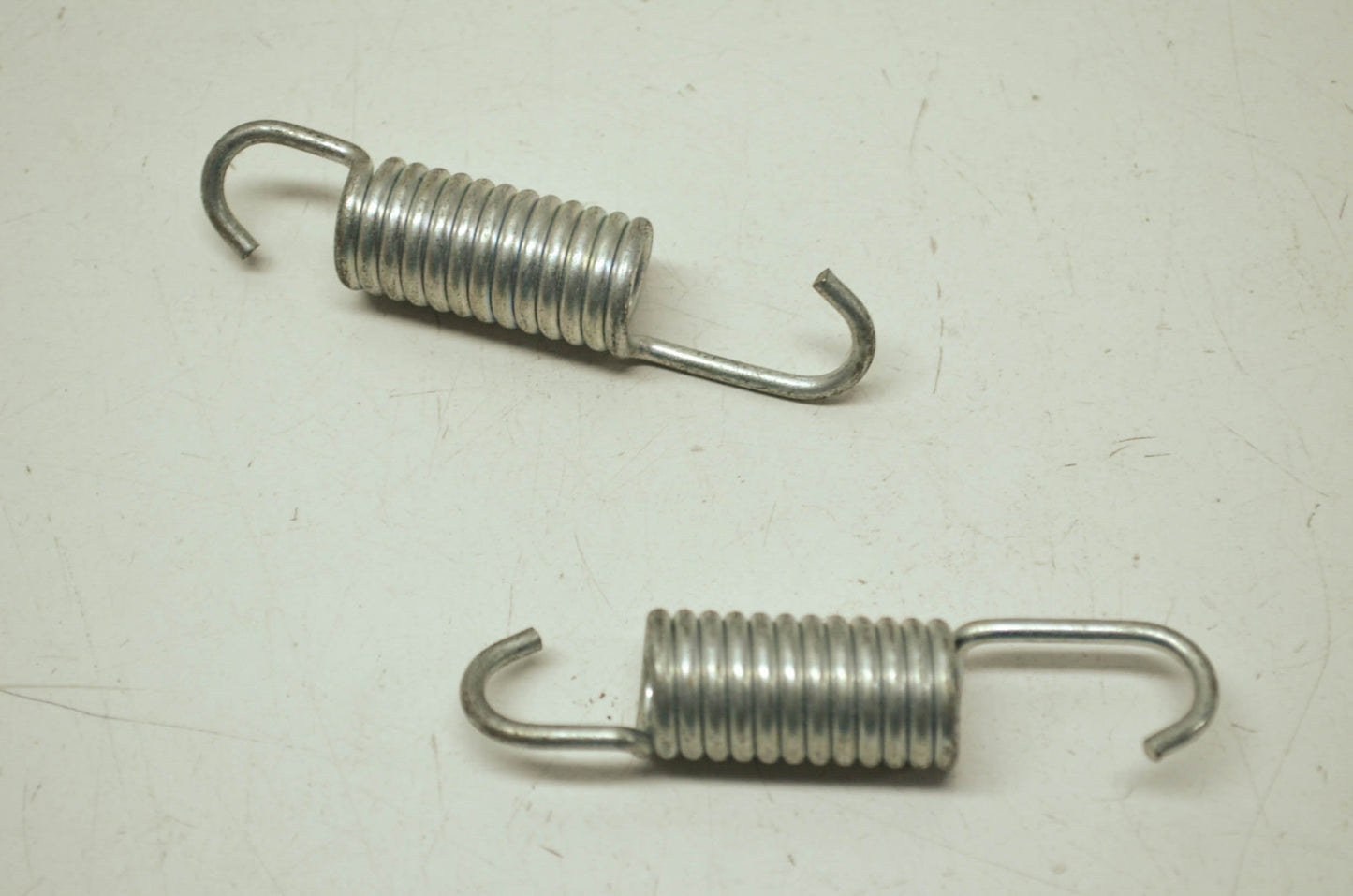 Harley Aermacchi Front Exhaust Pipe Mounting Springs 78 MX250 Qty 2 NOS