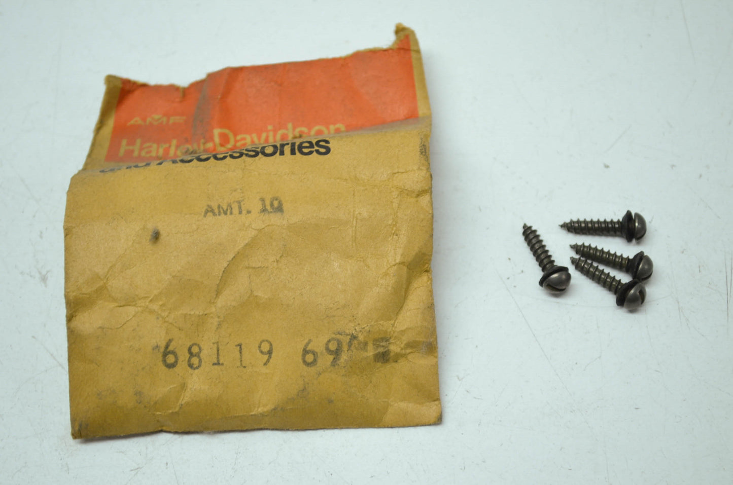 OEM Harley-Davidson 68119-69 Screw Qty 4 NOS