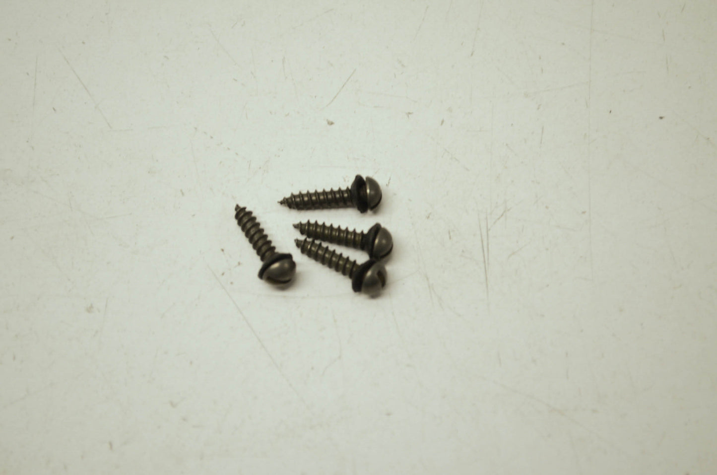 OEM Harley-Davidson 68119-69 Screw Qty 4 NOS