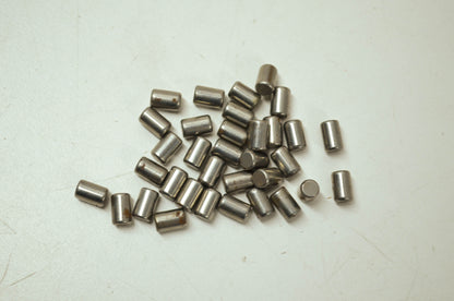 OEM Harley-Davidson 9444A Roller Qty 34 NOS