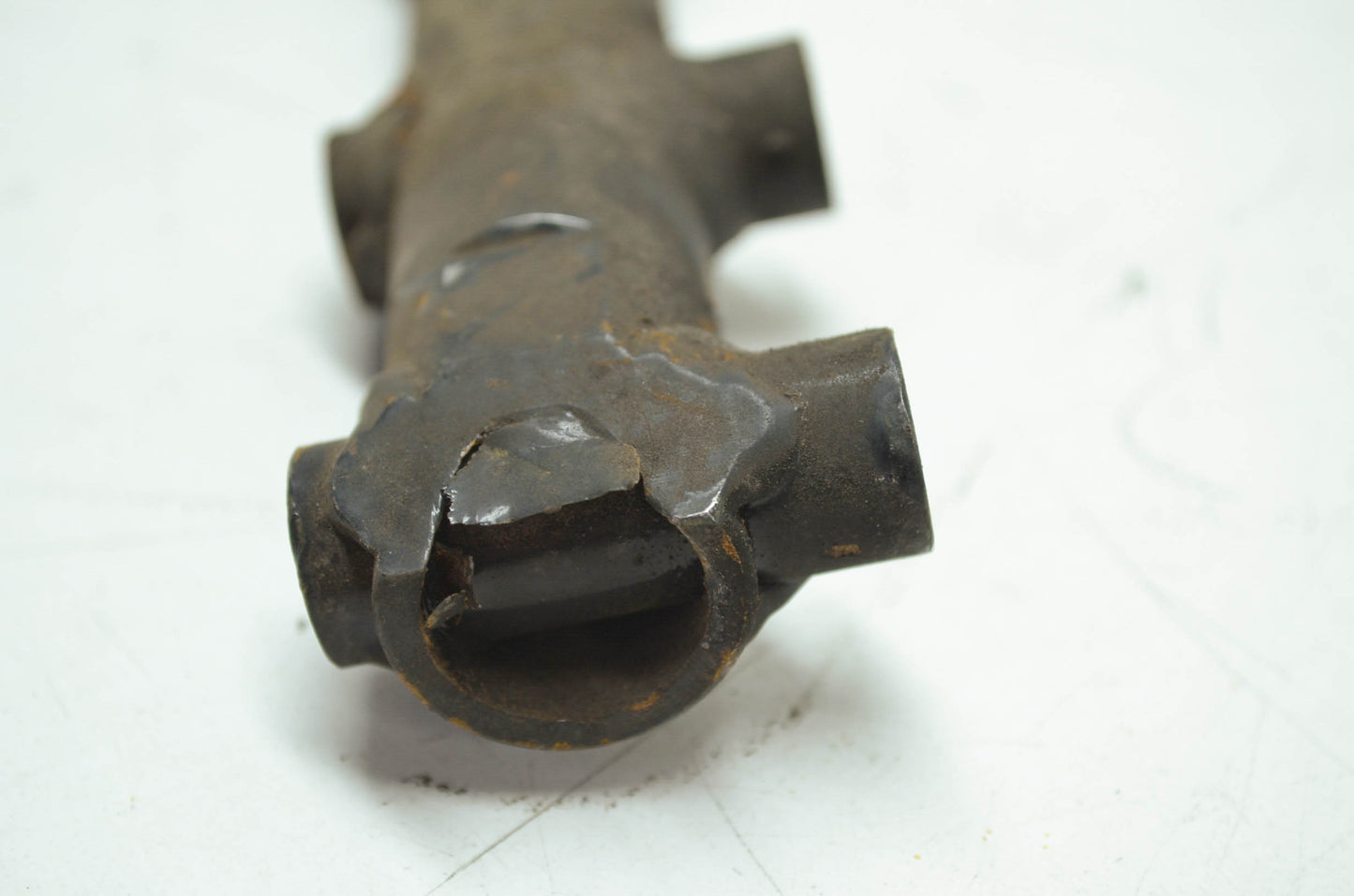 OEM Harley-Davidson 65760-77A Support Tube NOS