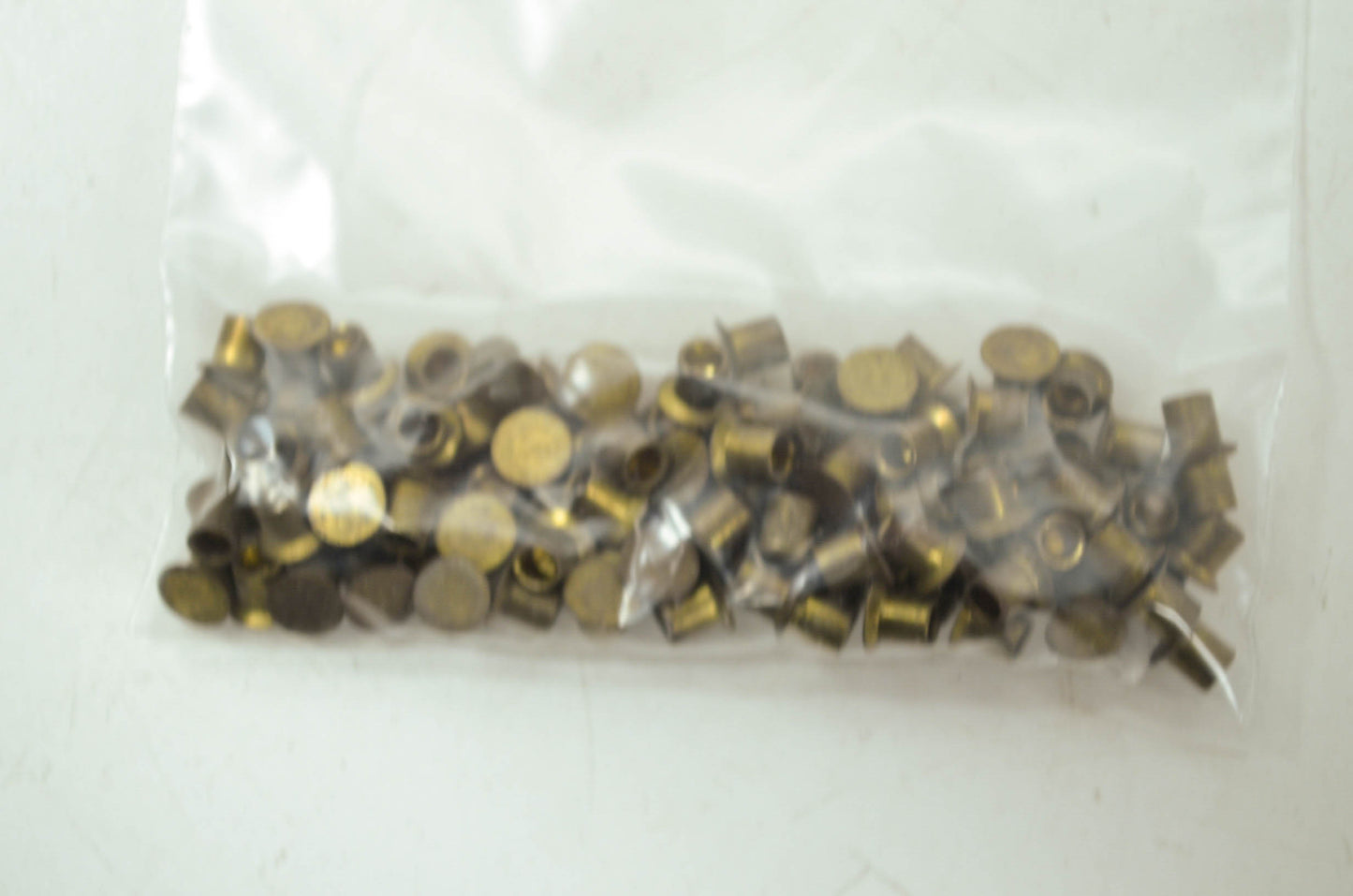 OEM Harley-Davidson 8226 Rivet Qty 100 NOS
