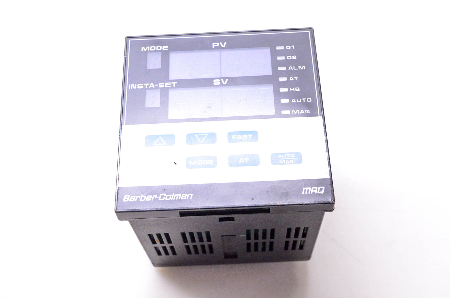 Barber-Colman MAQ1-132 Temperature Controller NOS