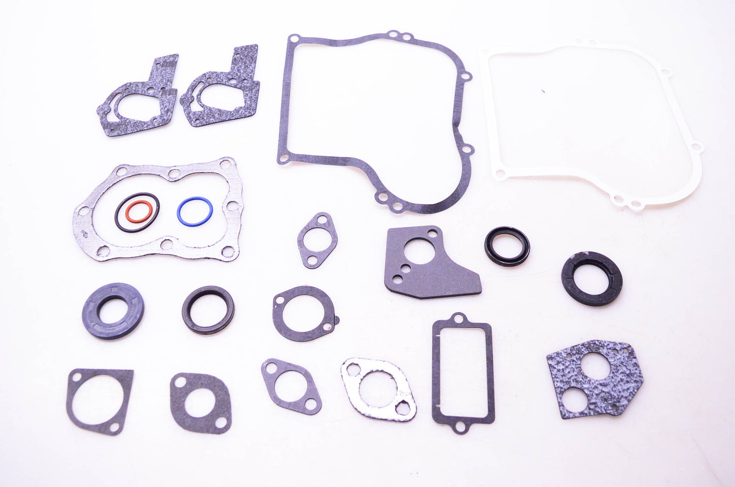 New OEM Briggs & Stratton 495603 Gasket Kit NOS