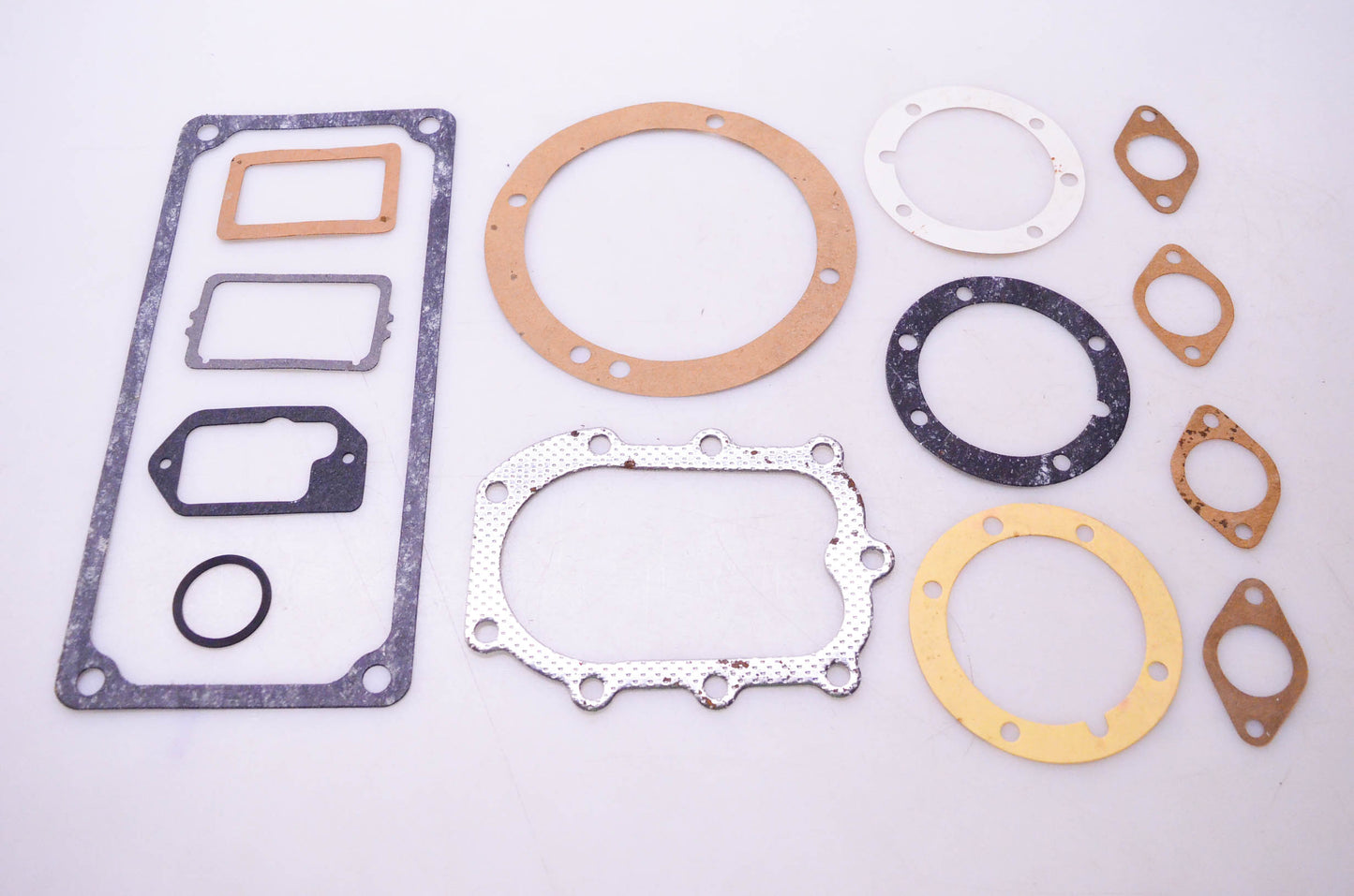 New OEM Briggs & Stratton 299101 Gasket Kit NOS
