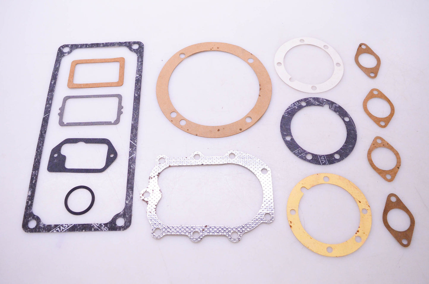 New OEM Briggs & Stratton 299101 Gasket Kit NOS