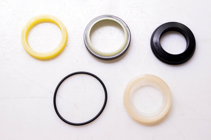 Total Source 58099-10H00 Lift Cylinder Seal Kit fits Nissan NOS