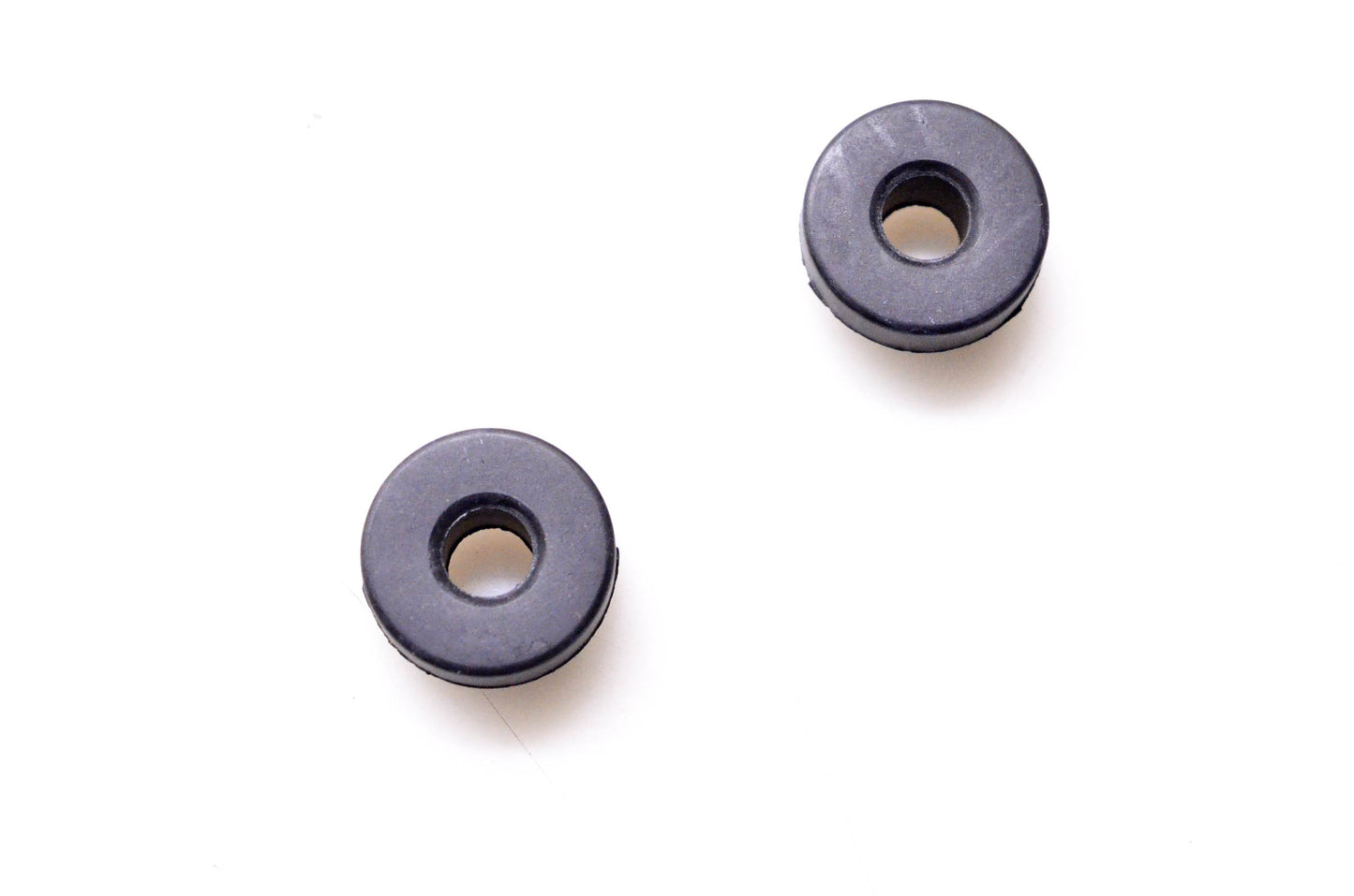 Total Source A218027, DWA218027 Grommets fits Daewoo Qty 2 NOS