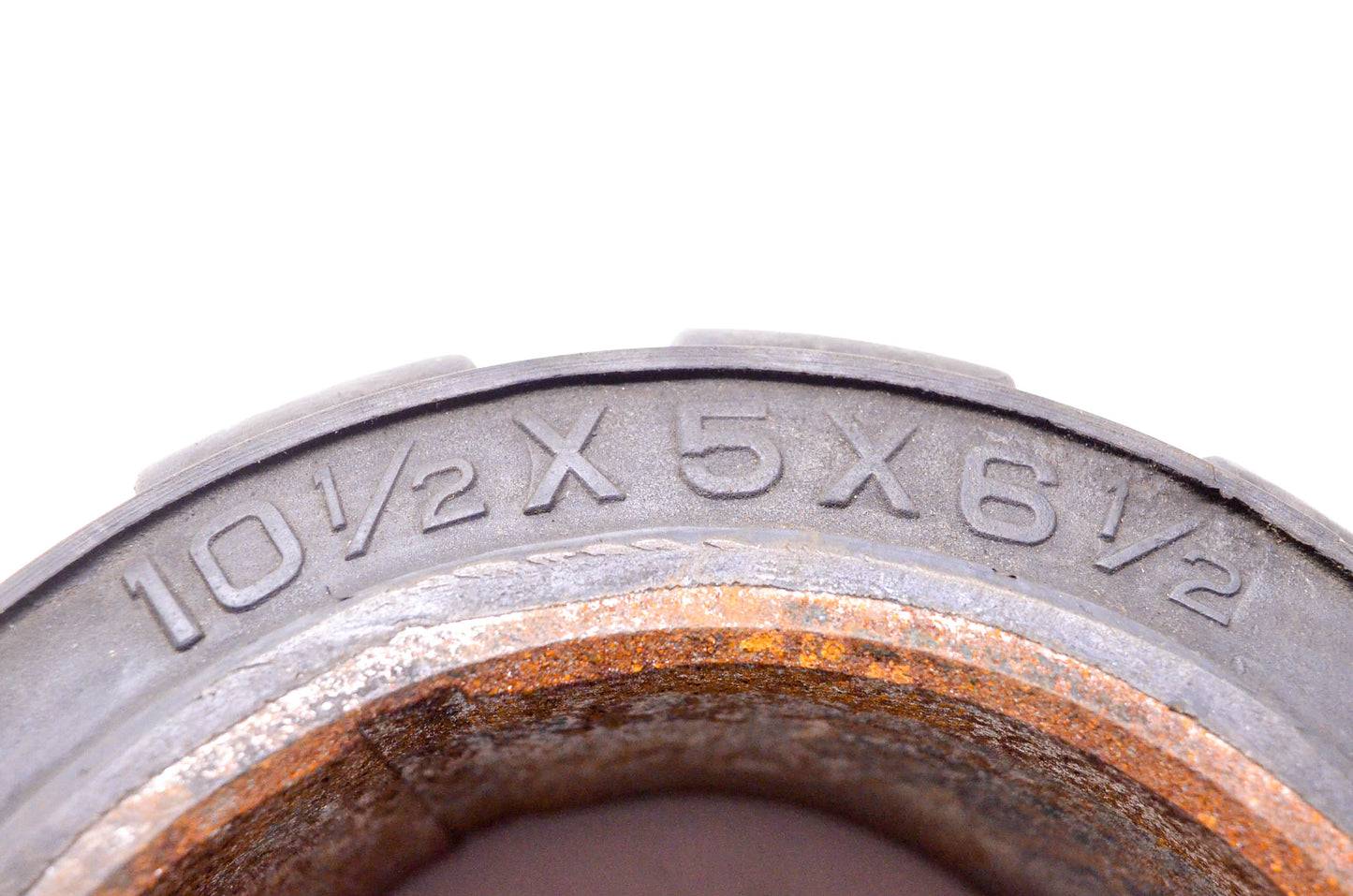 Raymond 20071-04 Press On Forklift Tire 10-1/2 x 5 x 6-1/2 NOS