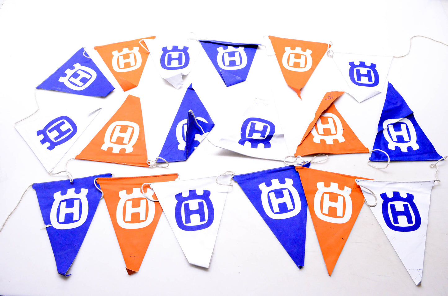 New OEM Husqvarna AE026-3 Husqvarna Pennant String 18 NOS