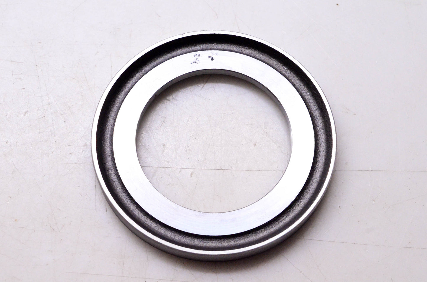 Mitsubishi 9343312200 Caterpillar Oil Seal Retainer NOS