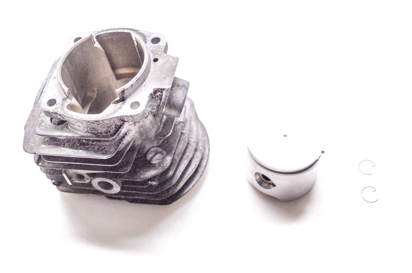 OEM Husqvarna 503 16 83-01, 503168301 Cylinder
