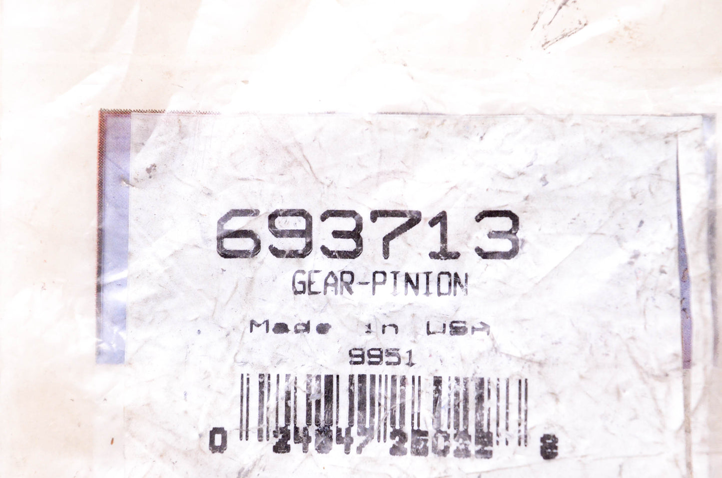 New OEM Briggs & Stratton 693713 Pinion Gear NOS
