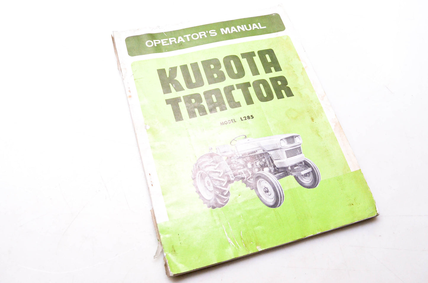 Kubota 34269-1971-1 Operator's Manual Kubota Tractor Model L285