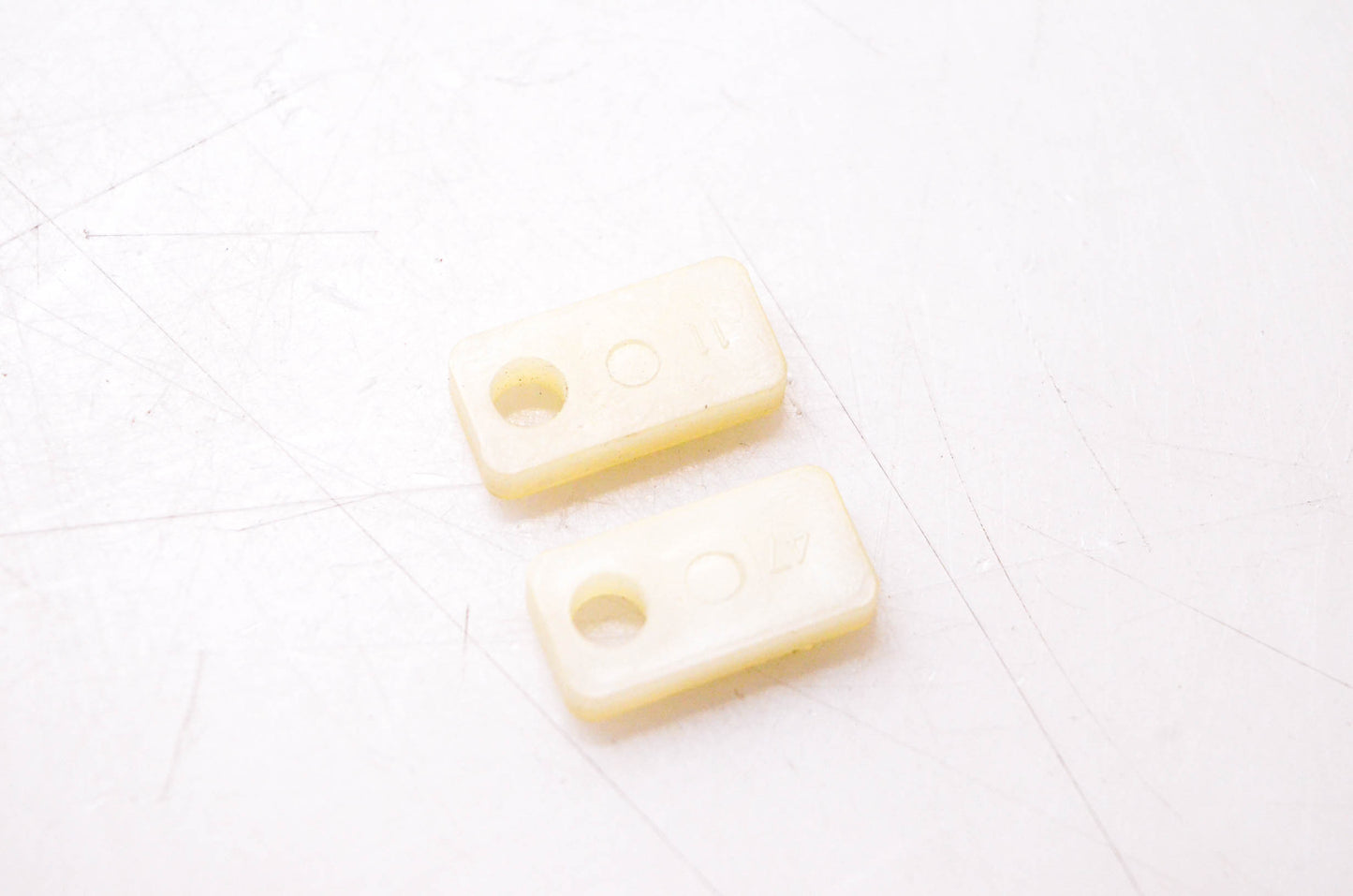 New OEM Briggs & Stratton 68848S Pulley Bumpers Qty 2 NOS