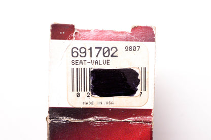 New OEM Briggs & Stratton 691702 Valve Seat NOS