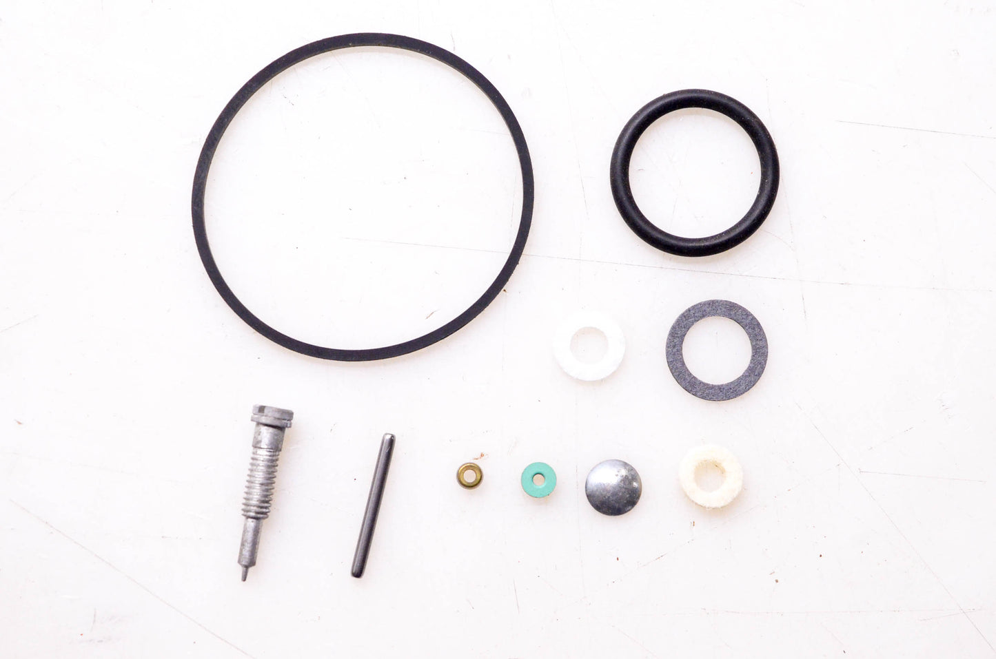 New OEM Briggs & Stratton 398669 Carburetor Overhaul Kit NOS