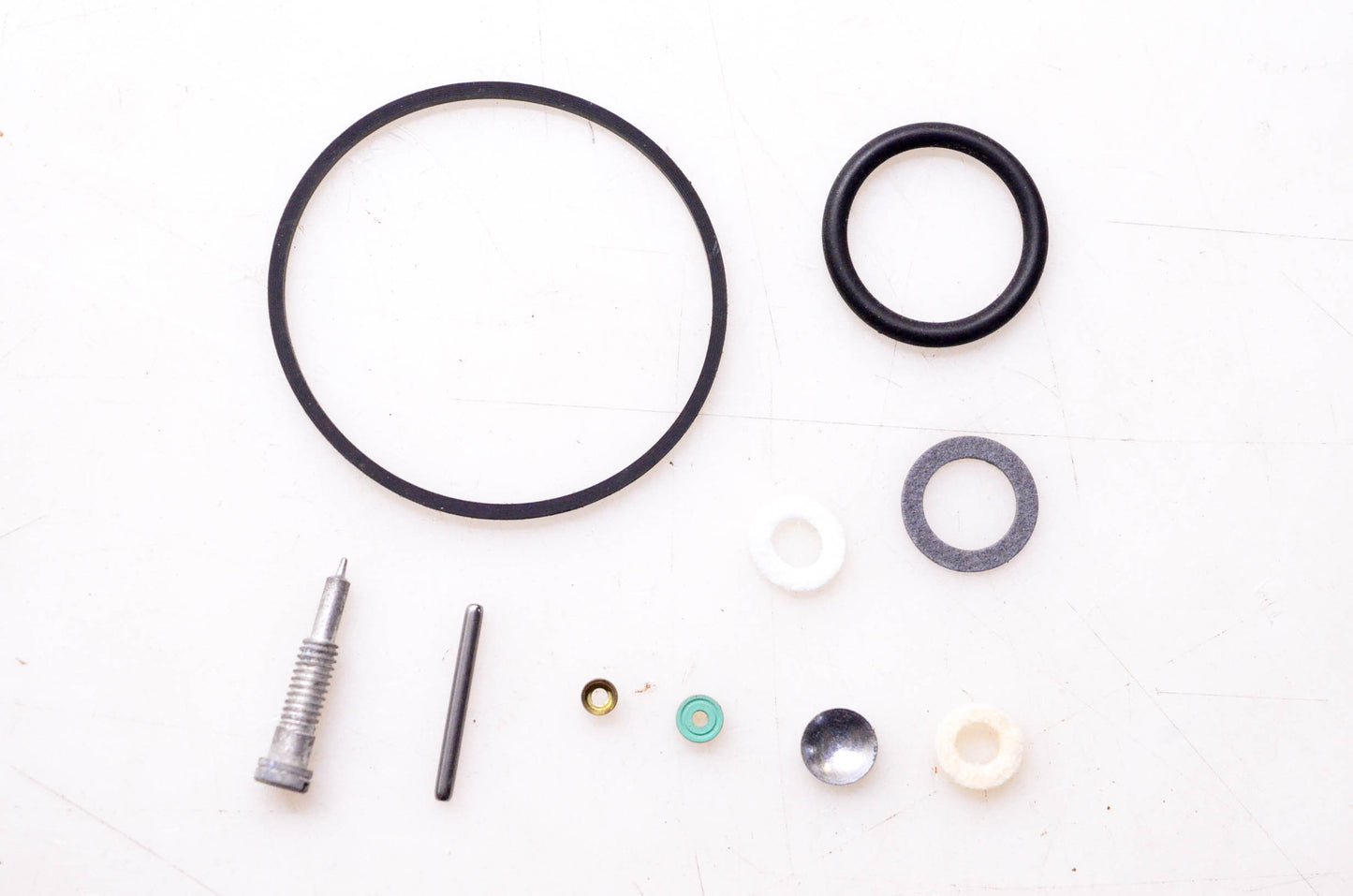 New OEM Briggs & Stratton 398669 Carburetor Overhaul Kit NOS
