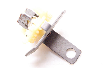 New OEM Briggs & Stratton 298614 Oil Slinger NOS