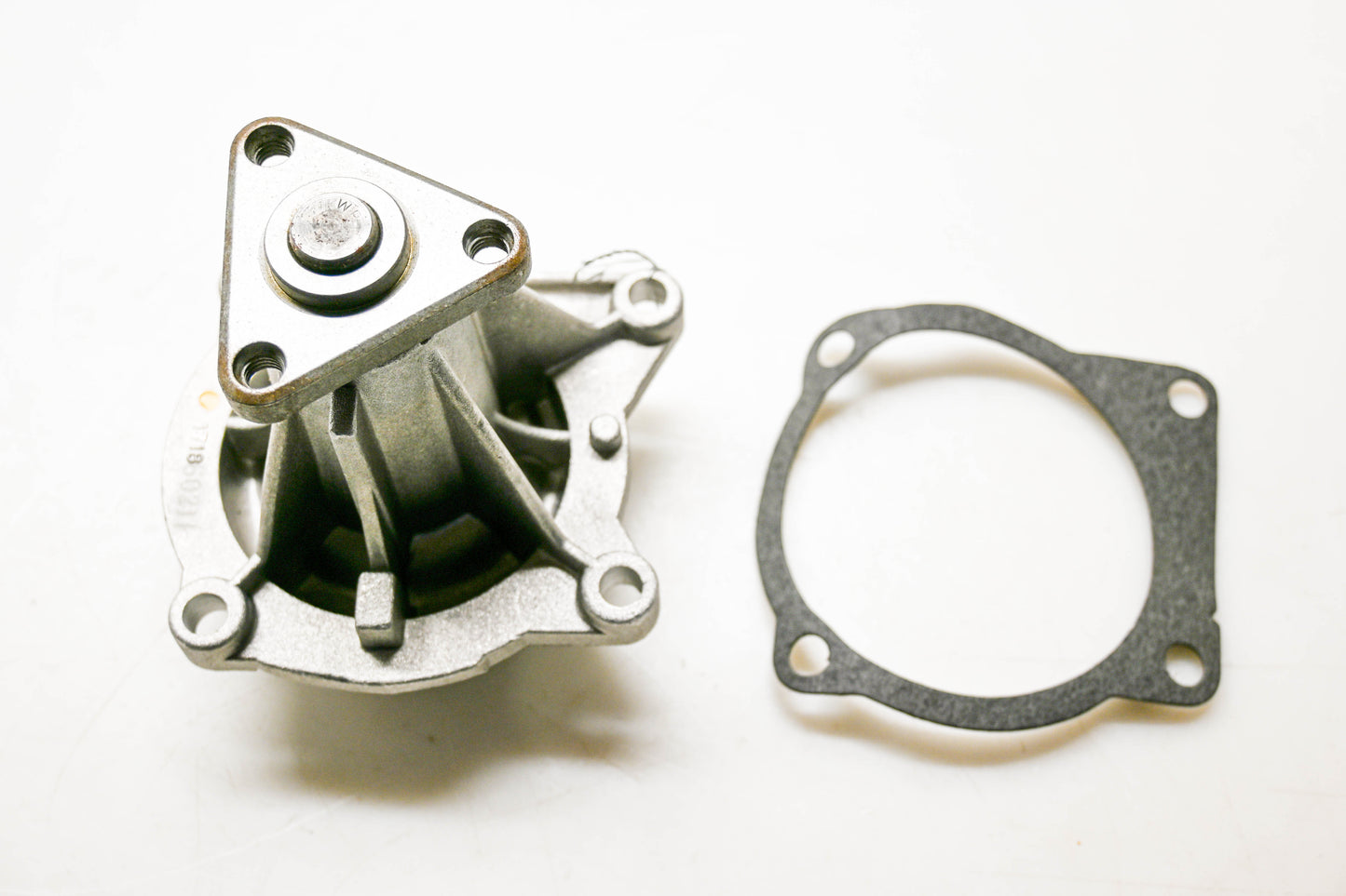 Intrupa 88-245, 1358529 Water Pump & Gasket NOS