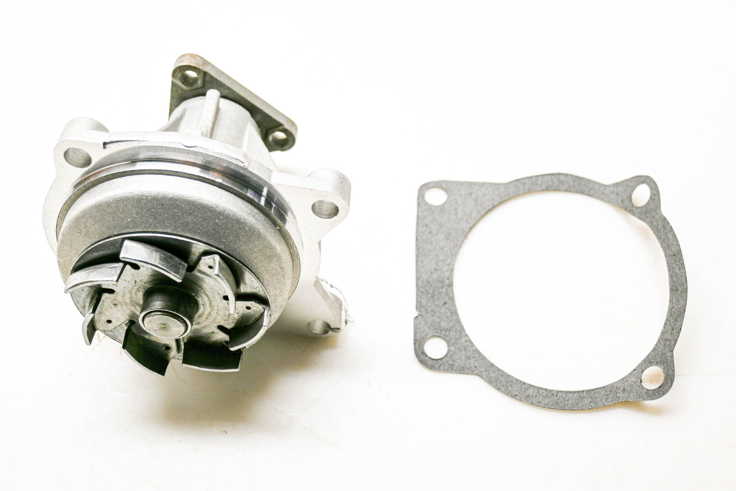 Intrupa 88-245, 1358529 Water Pump & Gasket NOS