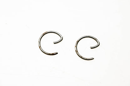 New OEM Briggs & Stratton 26026 Piston Pin Locks Qty 2 NOS