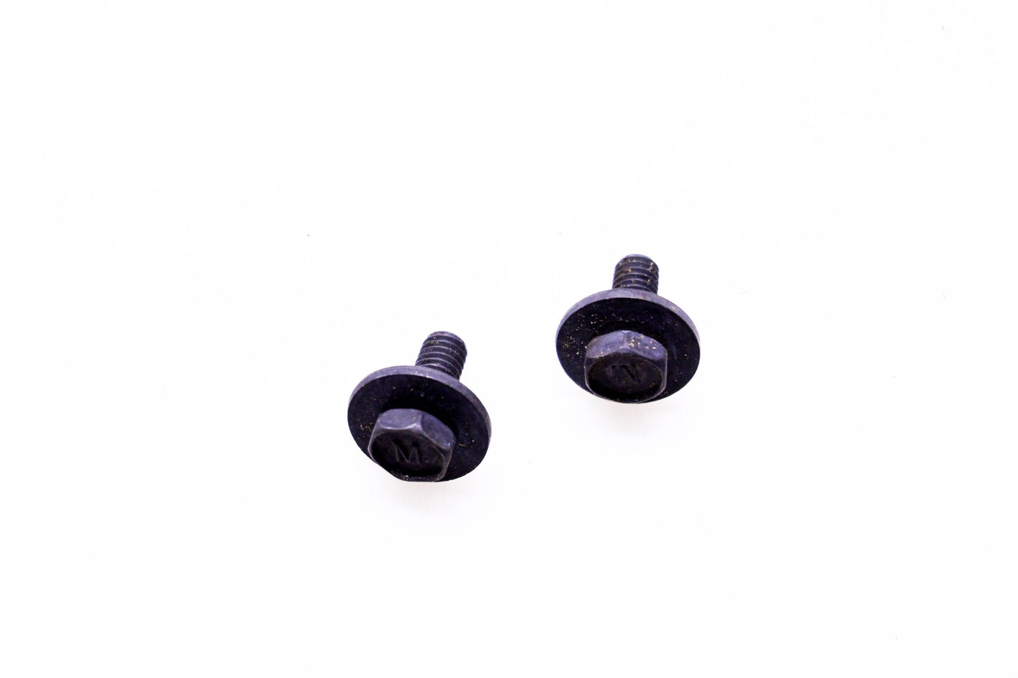 New OEM Briggs & Stratton 93897 SEM Screws Qty 2 NOS