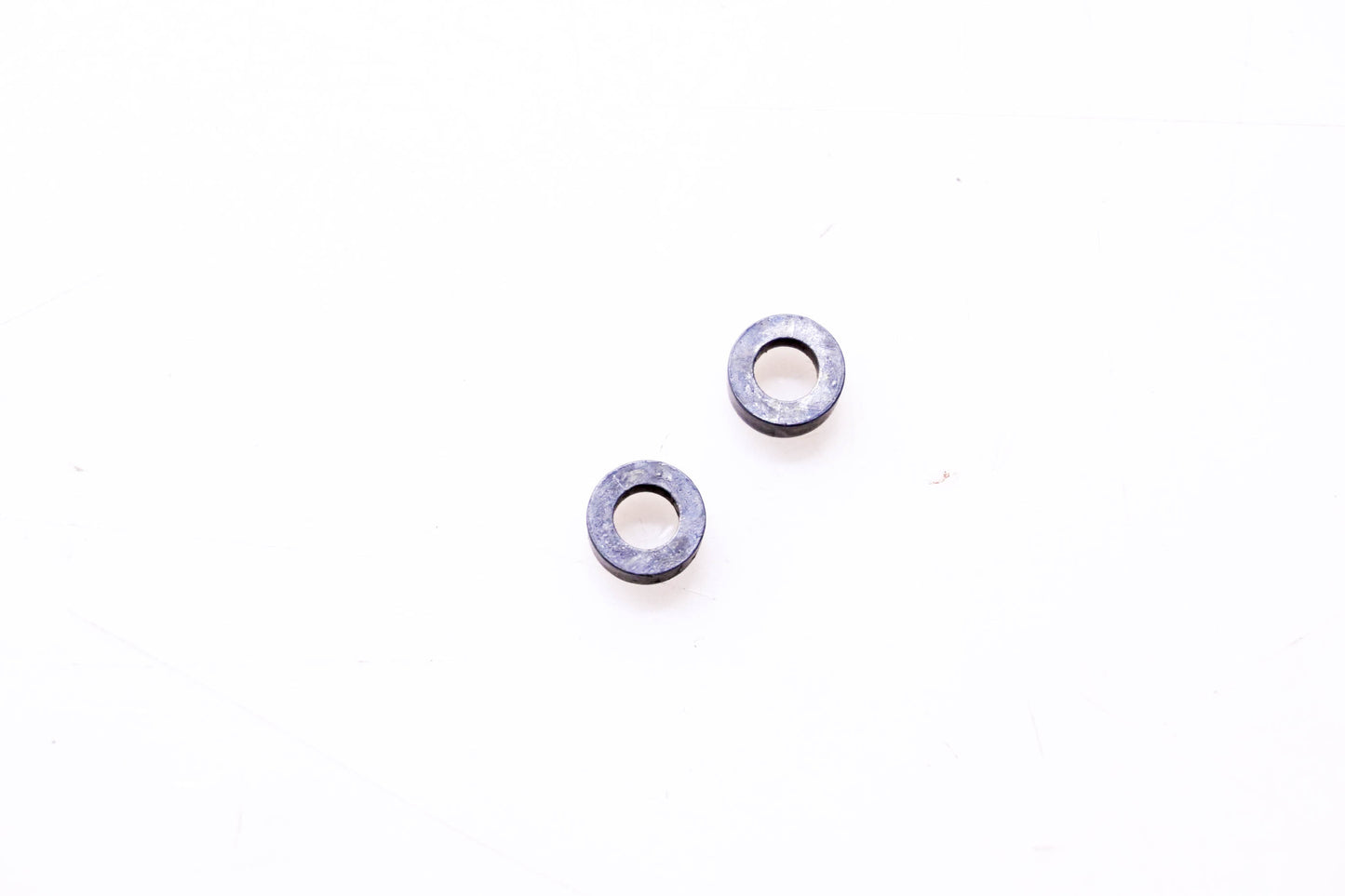 New OEM Briggs & Stratton 211954 Filter Retainers Qty 2 NOS
