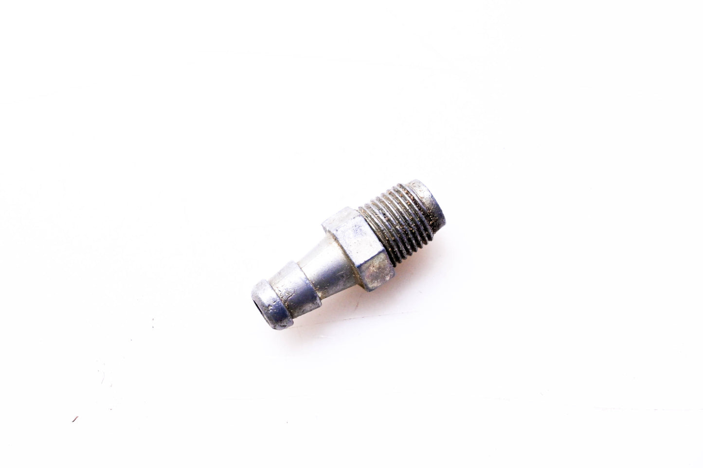 New OEM Briggs & Stratton 230318 Connector NOS