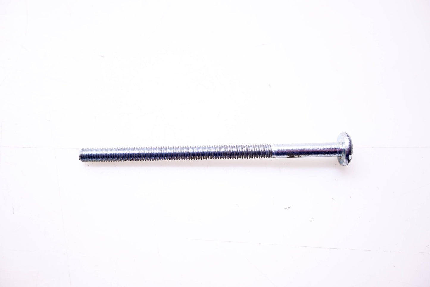 New OEM Briggs & Stratton 93374 Air Cleaner Screw NOS